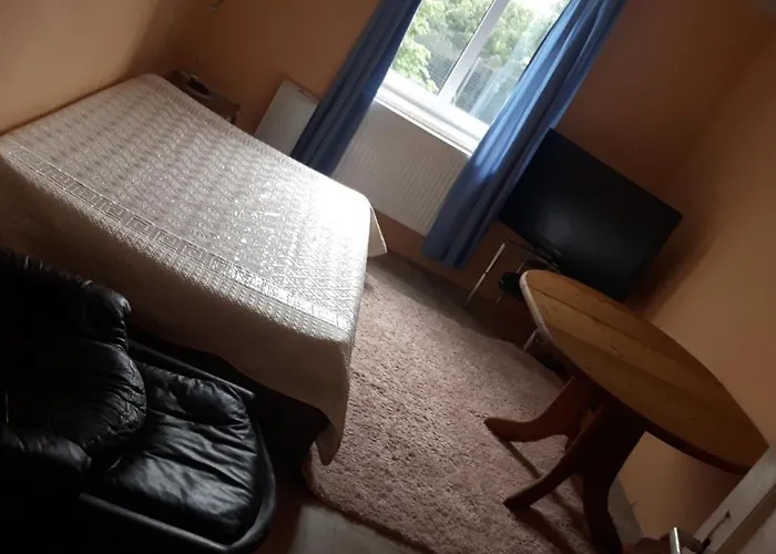 Alter Deutscher Ring Homestay Krefeld